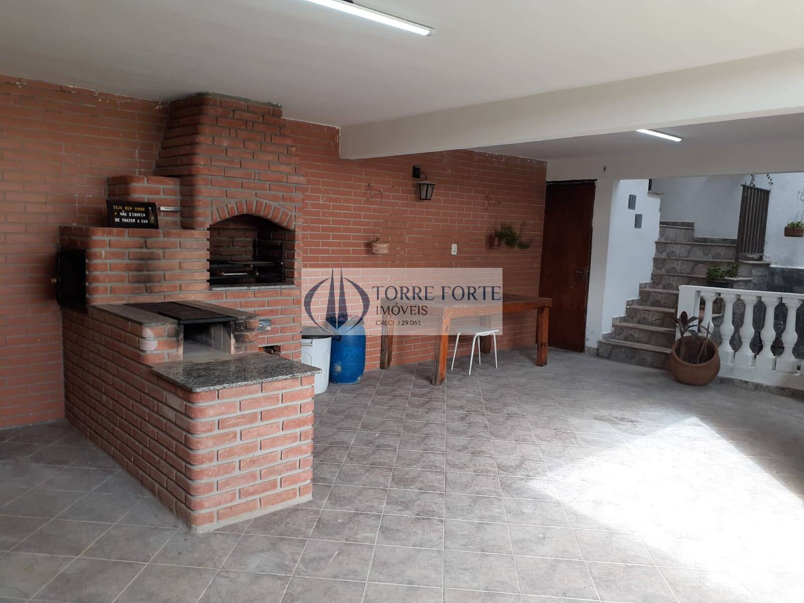 Casa à venda com 4 quartos, 300m² - Foto 17