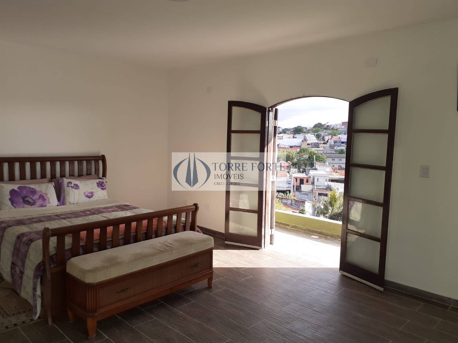 Casa à venda com 4 quartos, 300m² - Foto 10