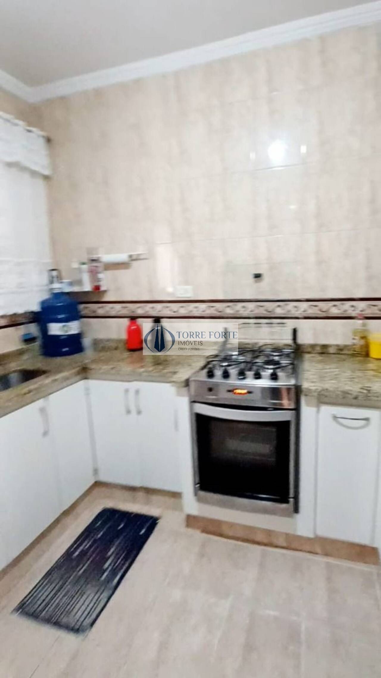 Casa à venda com 2 quartos, 200m² - Foto 5