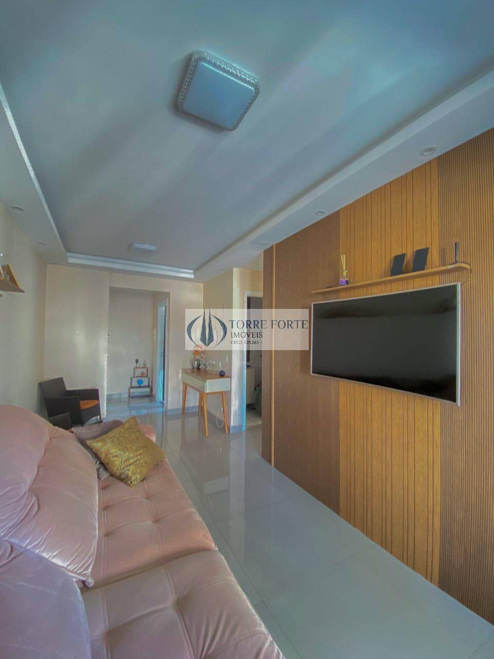 Apartamento à venda com 2 quartos, 71m² - Foto 3