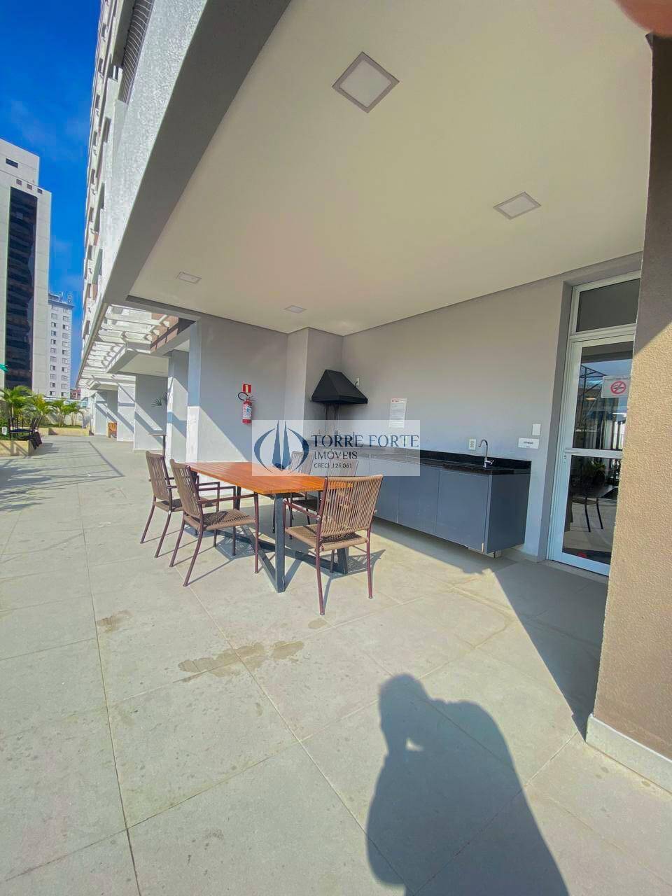 Apartamento à venda com 2 quartos, 71m² - Foto 35