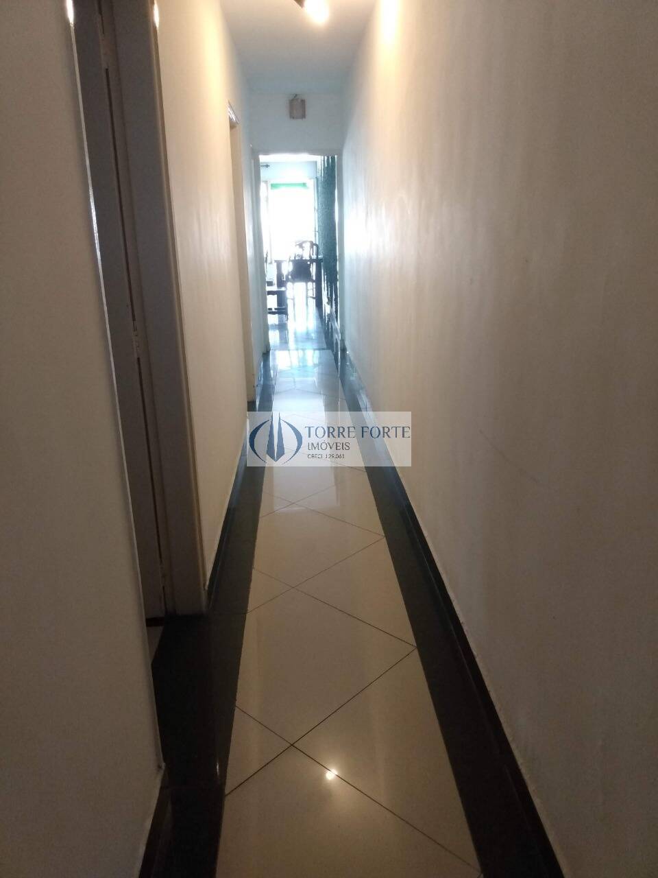 Casa à venda com 3 quartos, 190m² - Foto 16
