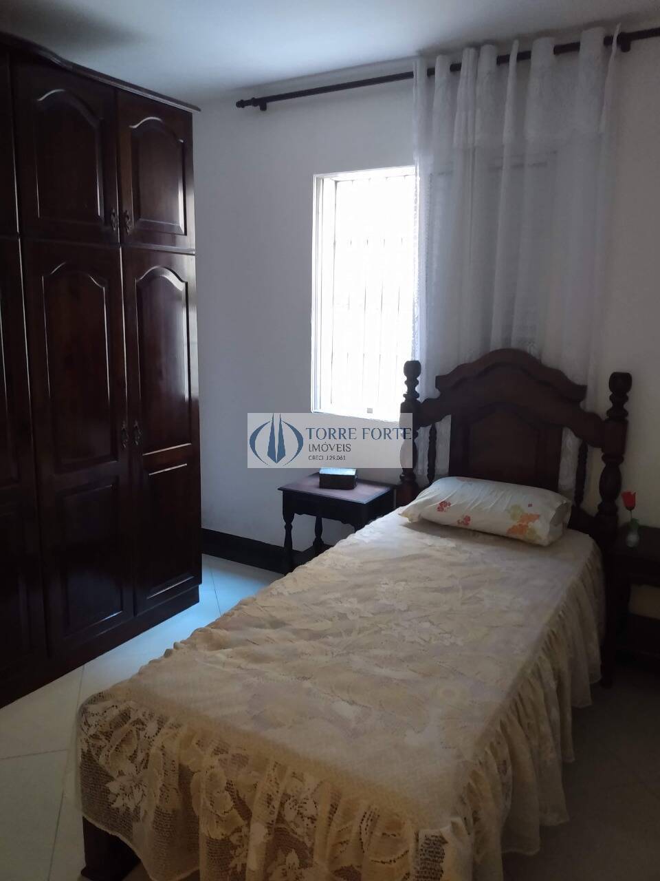 Casa à venda com 3 quartos, 190m² - Foto 11