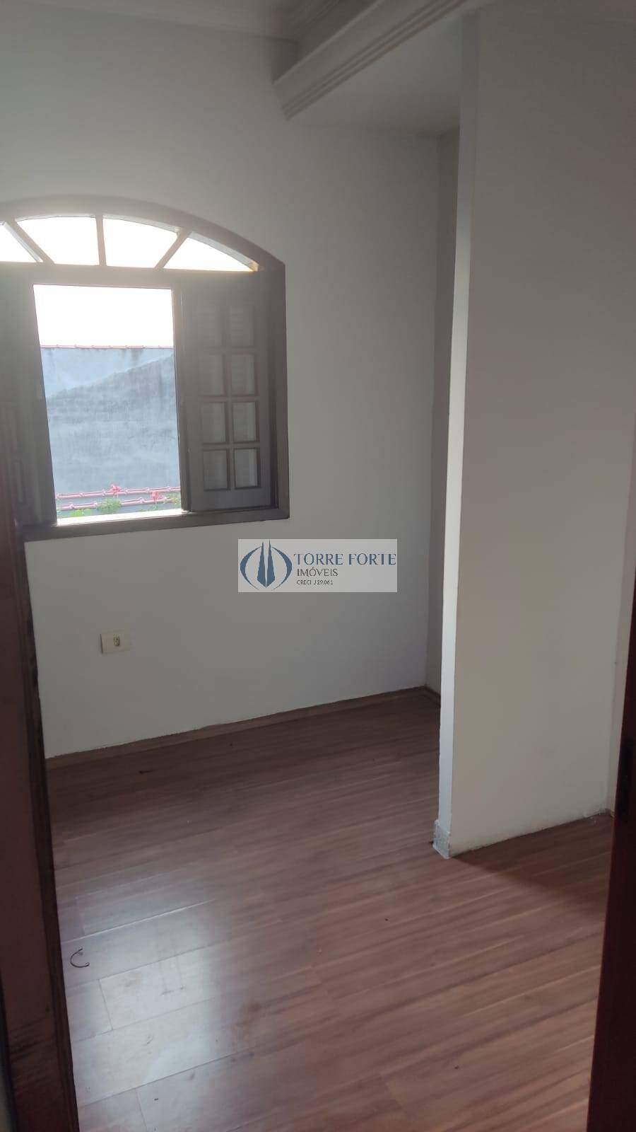 Casa à venda com 4 quartos, 181m² - Foto 5