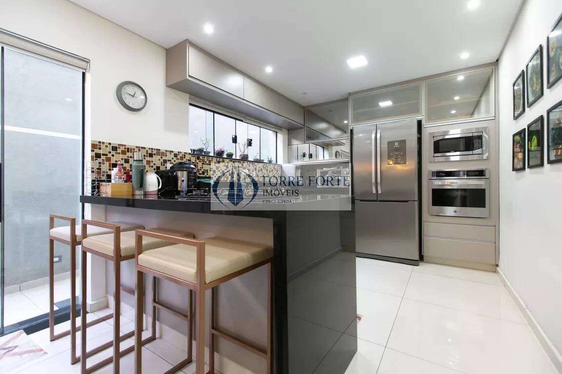Casa à venda com 4 quartos, 132m² - Foto 19