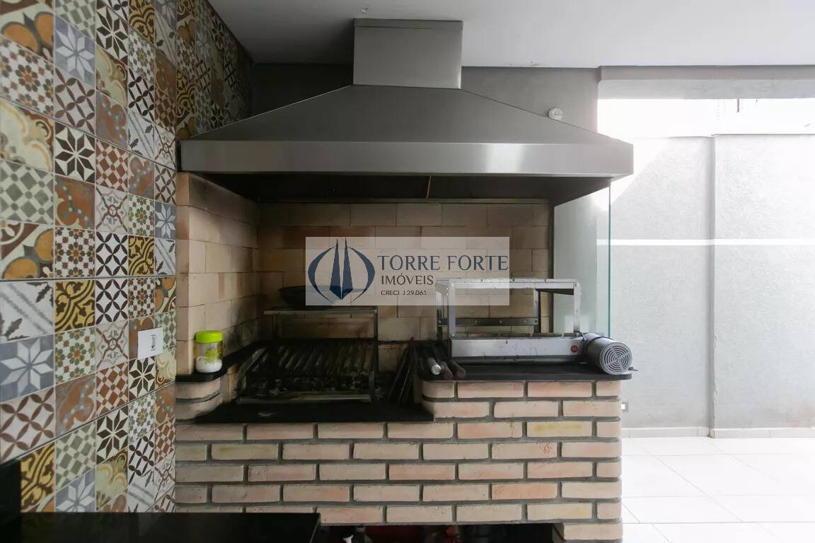 Casa à venda com 4 quartos, 132m² - Foto 1