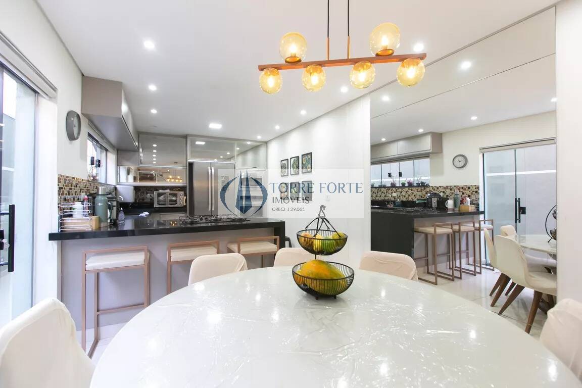 Casa à venda com 4 quartos, 132m² - Foto 18