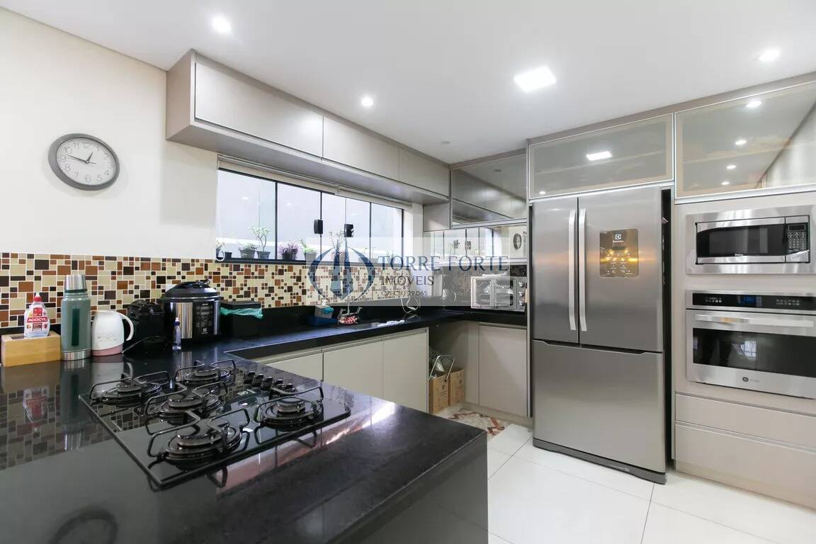 Casa à venda com 4 quartos, 132m² - Foto 22