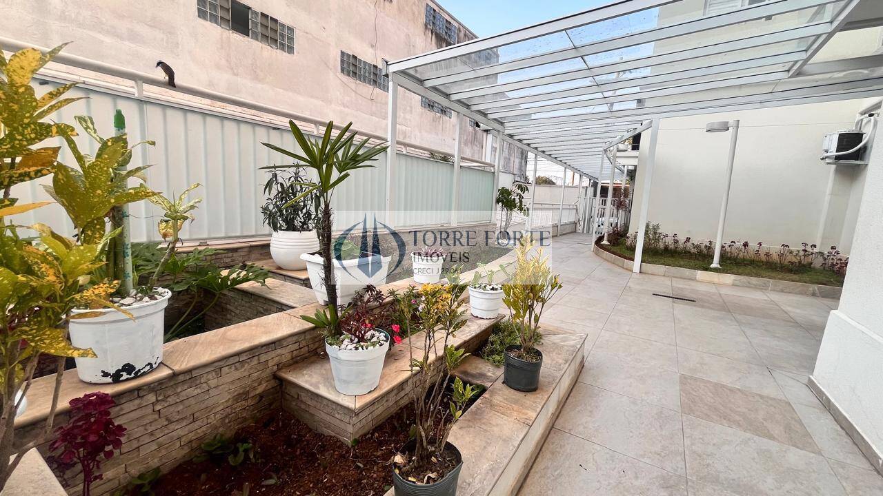 Apartamento à venda com 3 quartos, 61m² - Foto 3