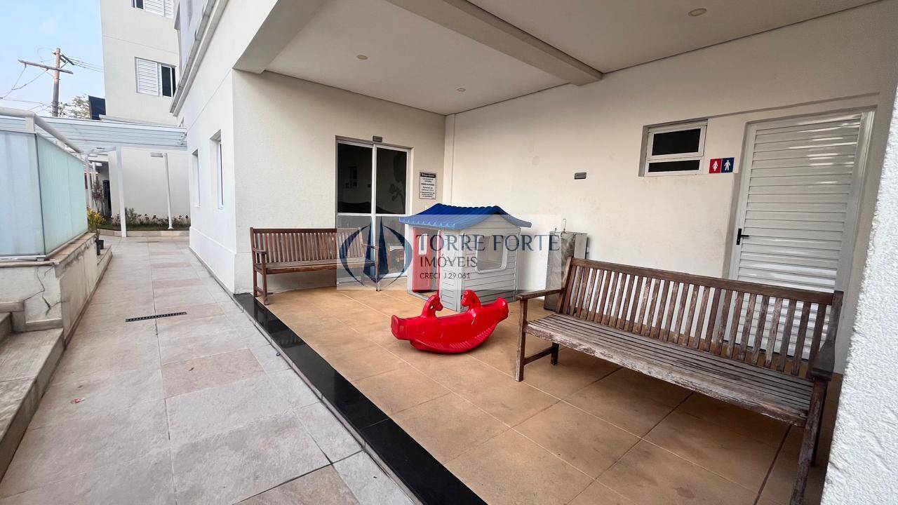 Apartamento à venda com 3 quartos, 61m² - Foto 4