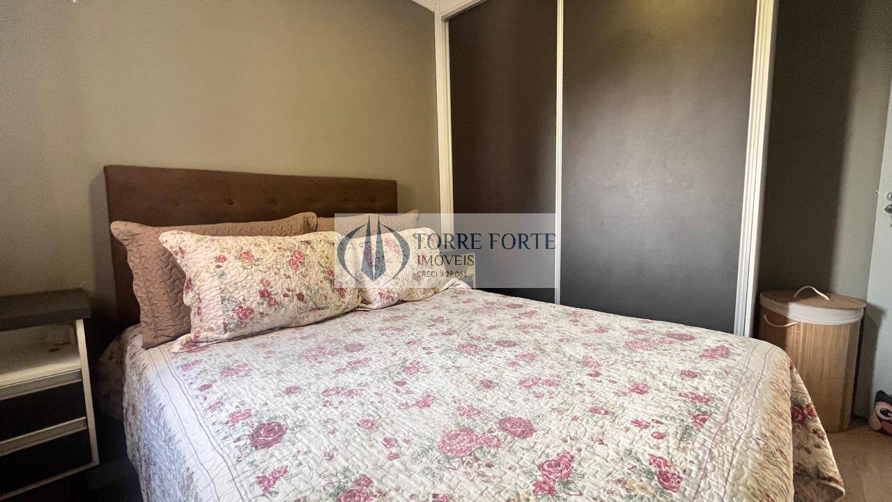Apartamento à venda com 3 quartos, 61m² - Foto 11