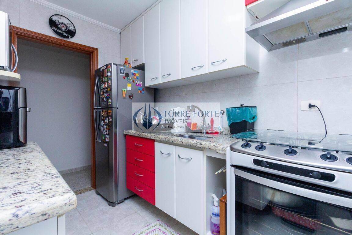 Apartamento à venda com 3 quartos, 77m² - Foto 2