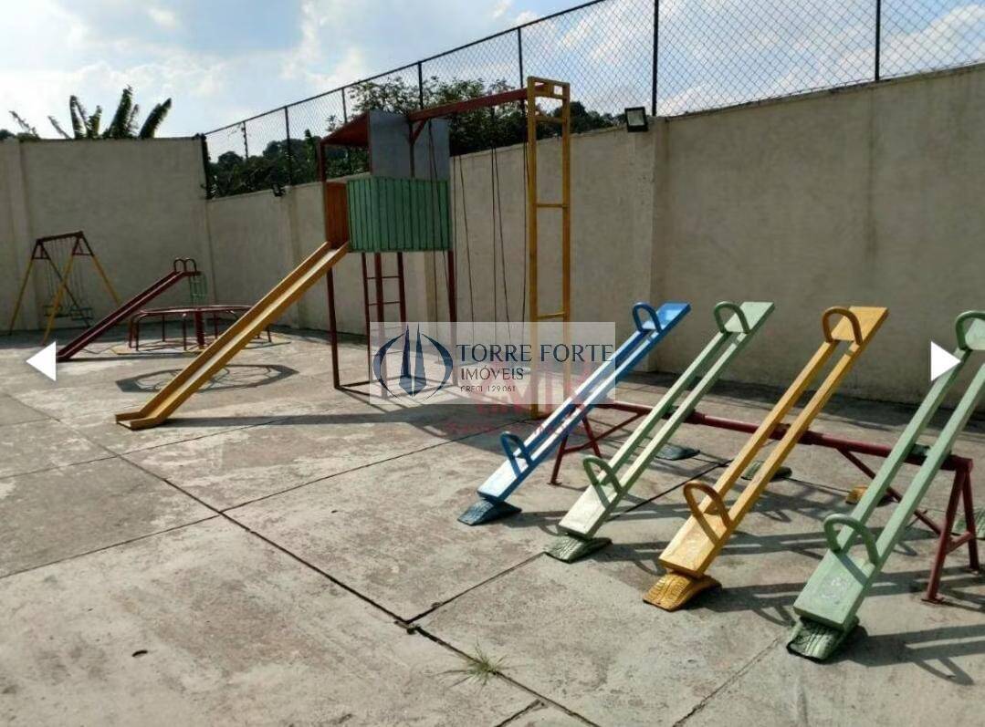 Apartamento à venda com 2 quartos, 62m² - Foto 3