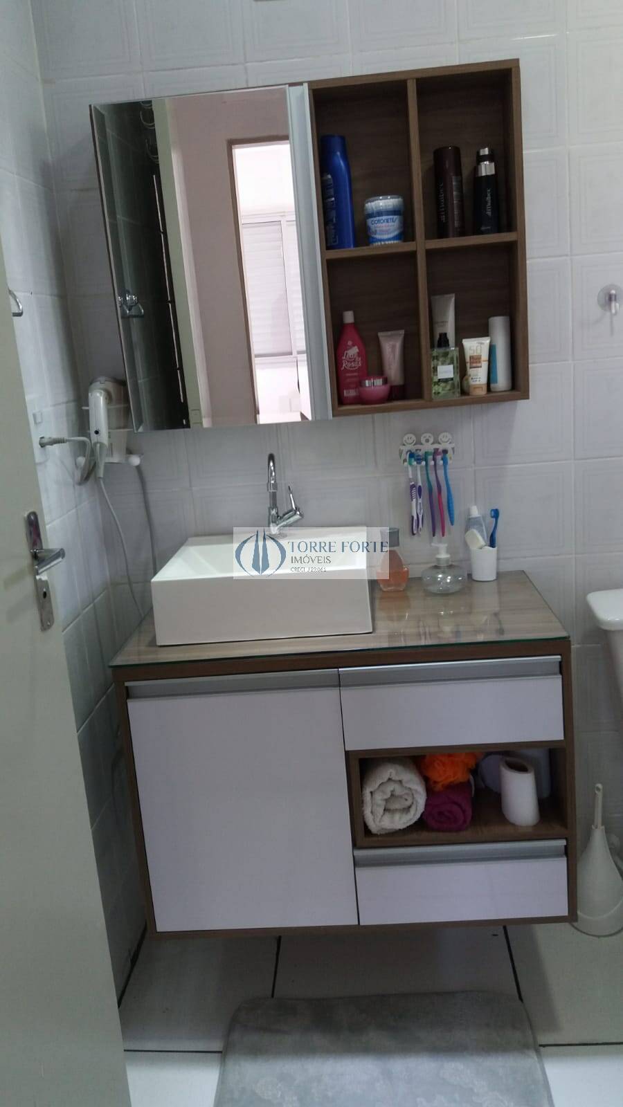Apartamento à venda com 2 quartos, 62m² - Foto 17