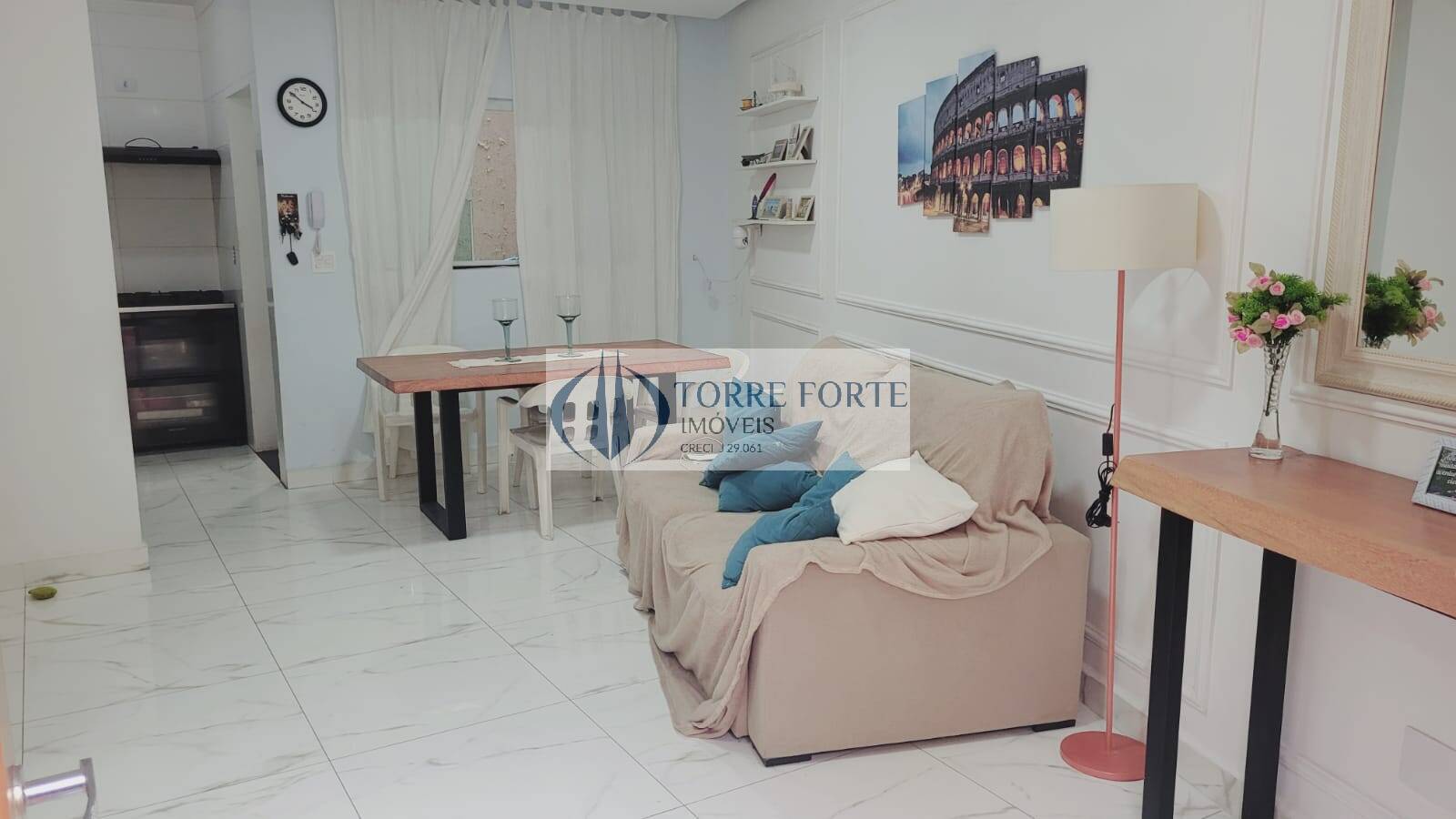 Casa à venda com 3 quartos, 150m² - Foto 2