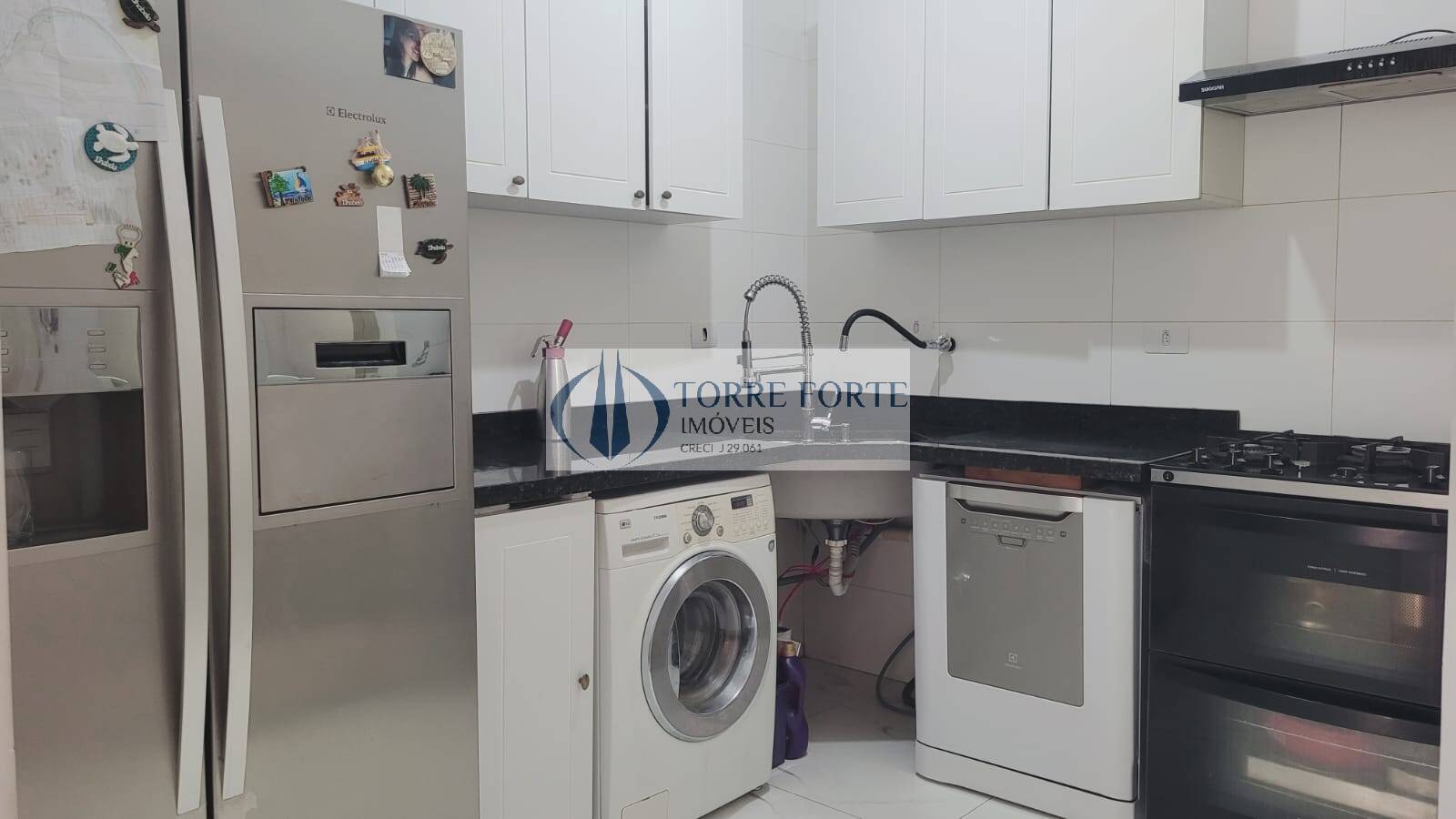 Casa à venda com 3 quartos, 150m² - Foto 8