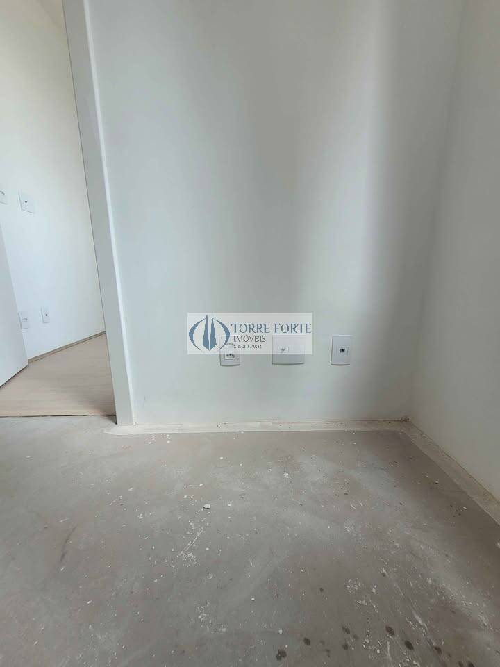 Apartamento à venda com 2 quartos, 34m² - Foto 10