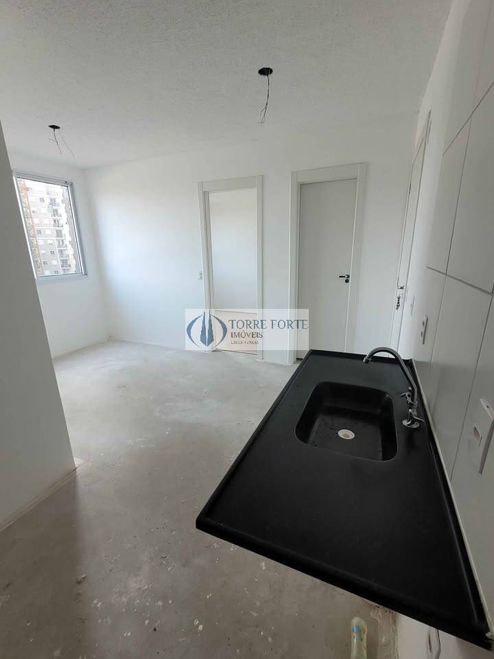Apartamento à venda com 2 quartos, 34m² - Foto 2