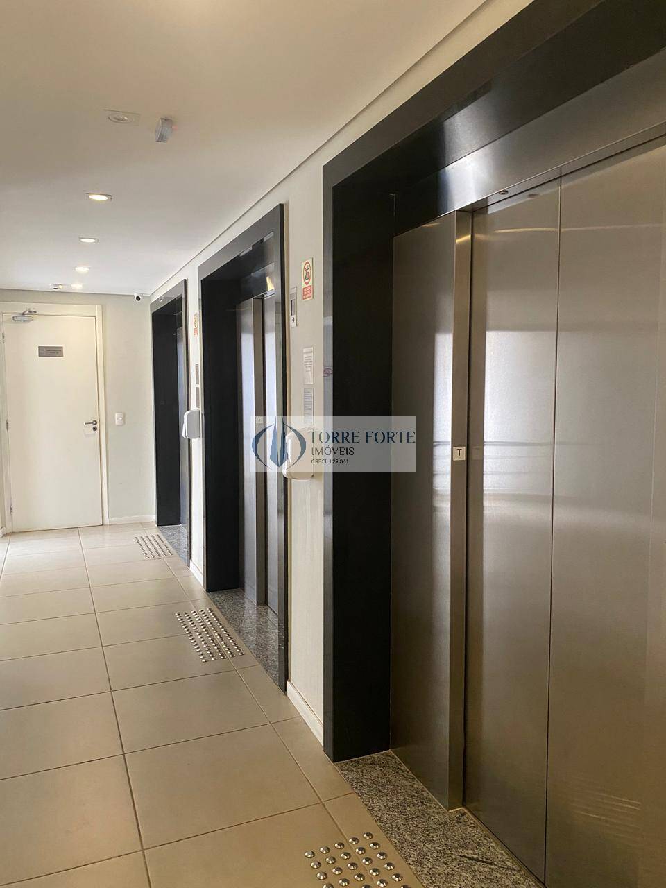Apartamento à venda com 1 quarto, 24m² - Foto 9