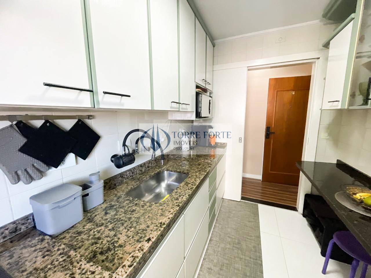 Apartamento à venda com 3 quartos, 69m² - Foto 19