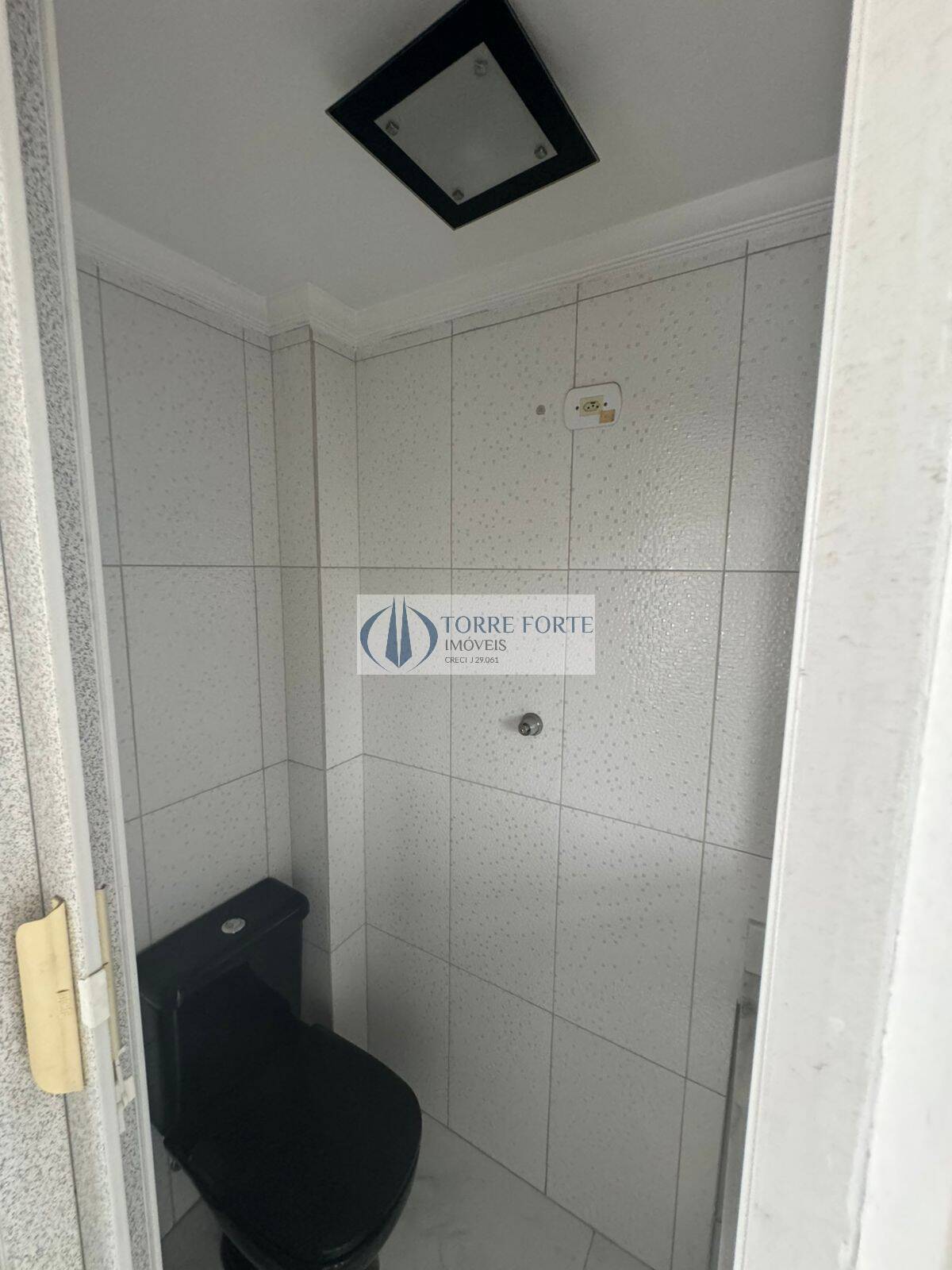Apartamento para alugar com 2 quartos, 68m² - Foto 9