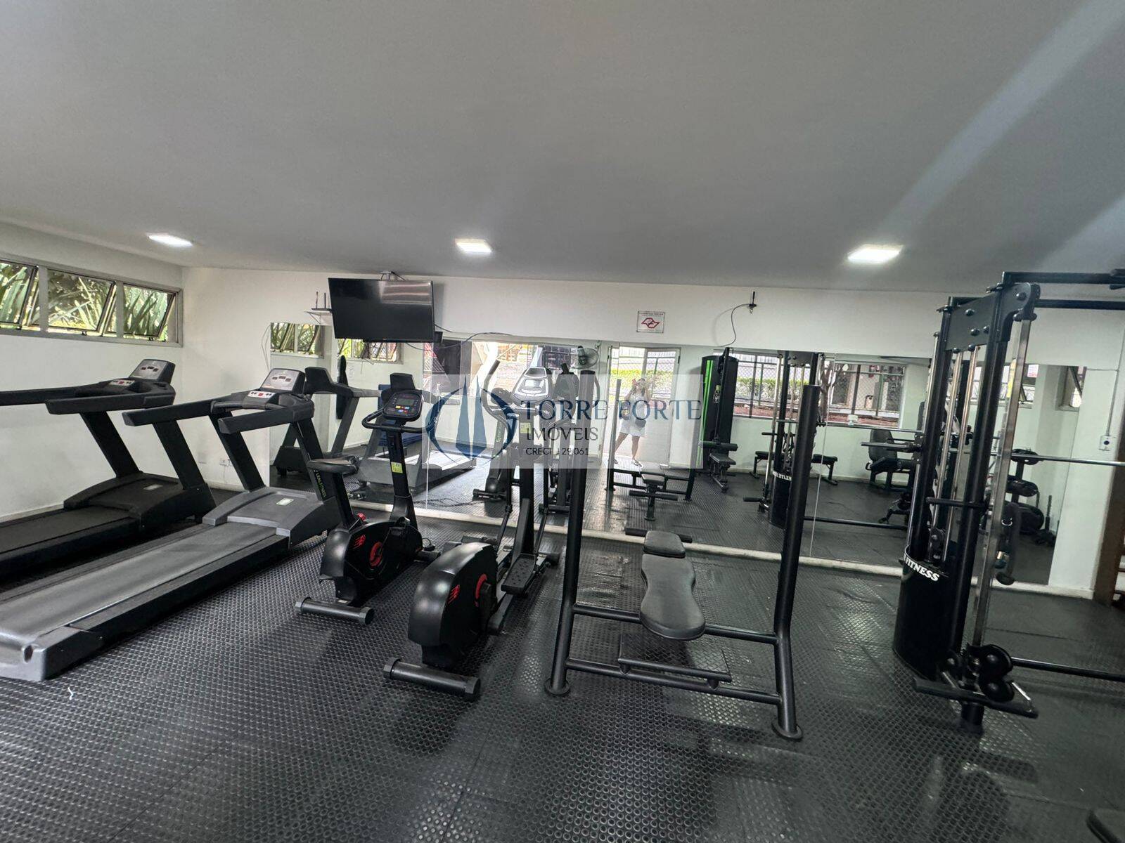 Apartamento para alugar com 2 quartos, 68m² - Foto 24