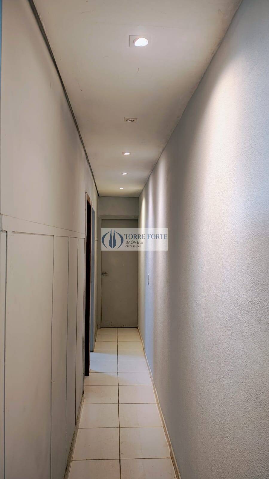Casa à venda com 2 quartos, 125m² - Foto 9