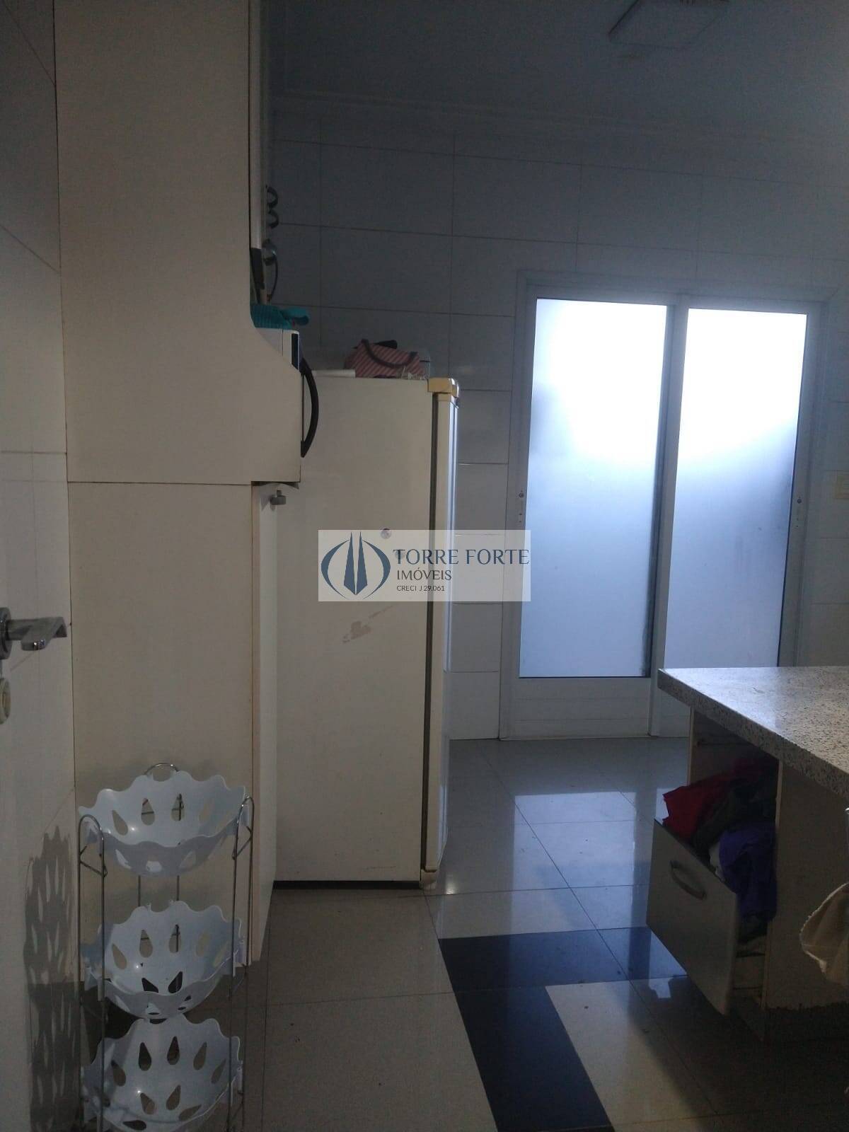 Sobrado, 3 quartos, 300 m² - Foto 37