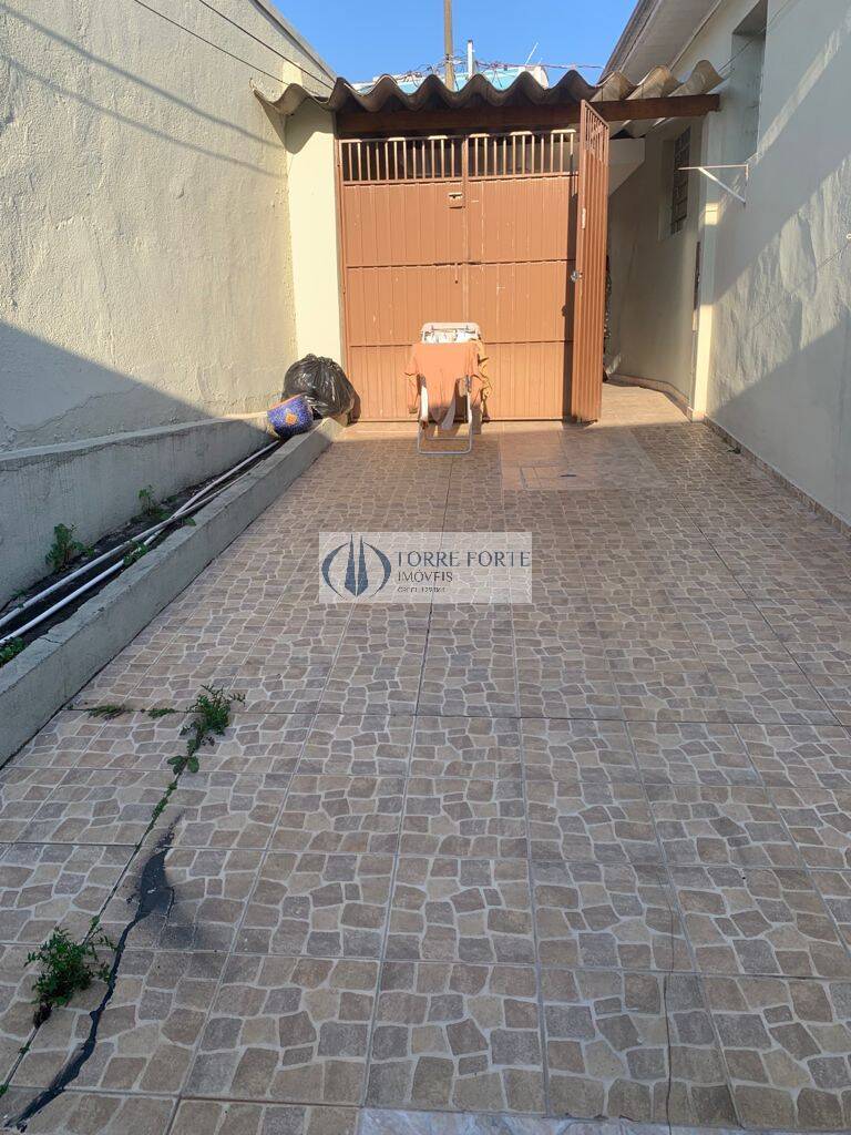 Casa à venda com 4 quartos, 163m² - Foto 1
