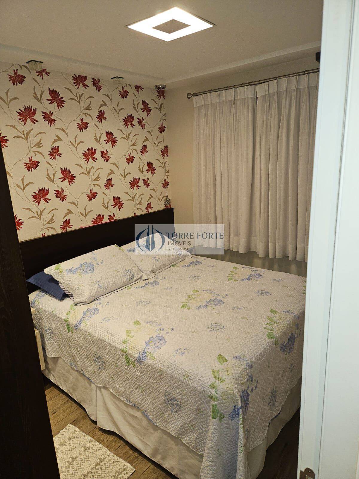 Apartamento à venda com 2 quartos, 67m² - Foto 13