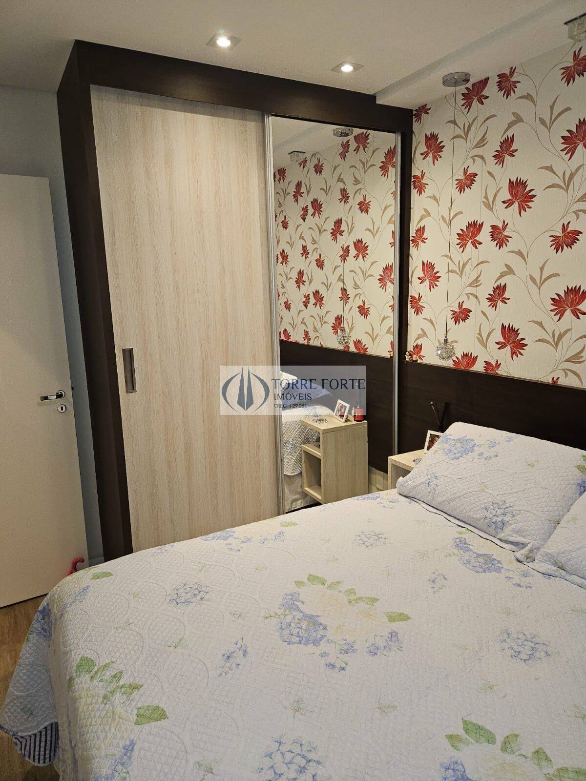 Apartamento à venda com 2 quartos, 67m² - Foto 15