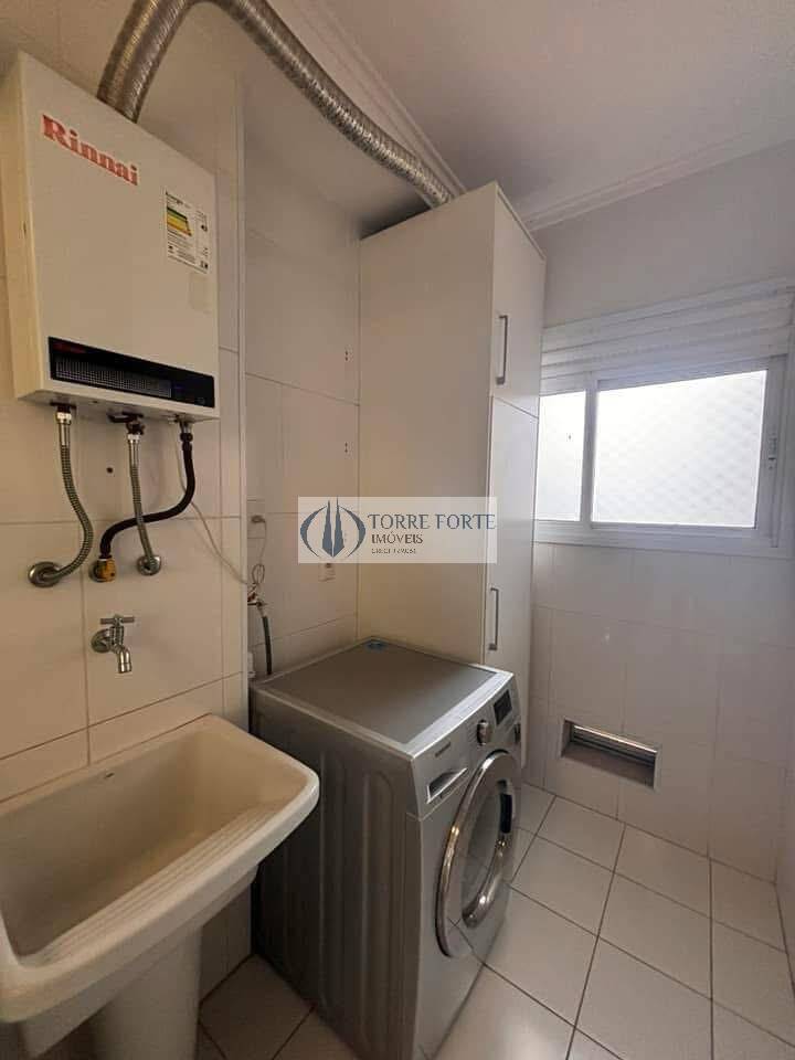 Apartamento à venda com 2 quartos, 67m² - Foto 14