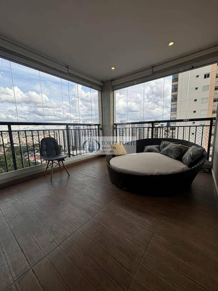 Apartamento à venda com 2 quartos, 67m² - Foto 1