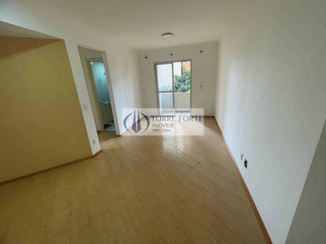 Apartamento à venda com 2 quartos, 56m² - Foto 1