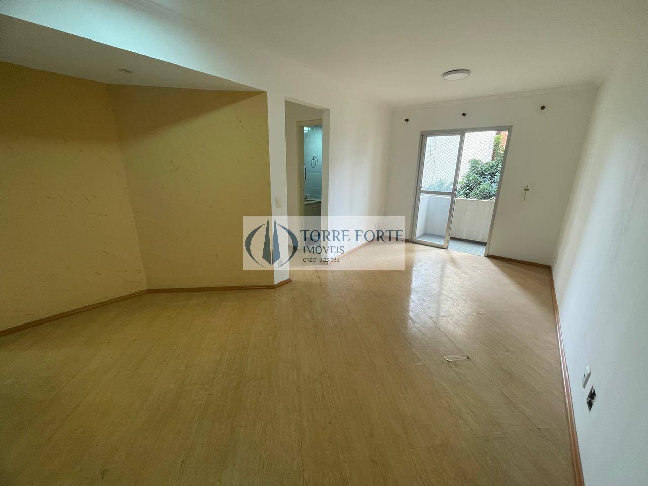 Apartamento à venda com 2 quartos, 56m² - Foto 2