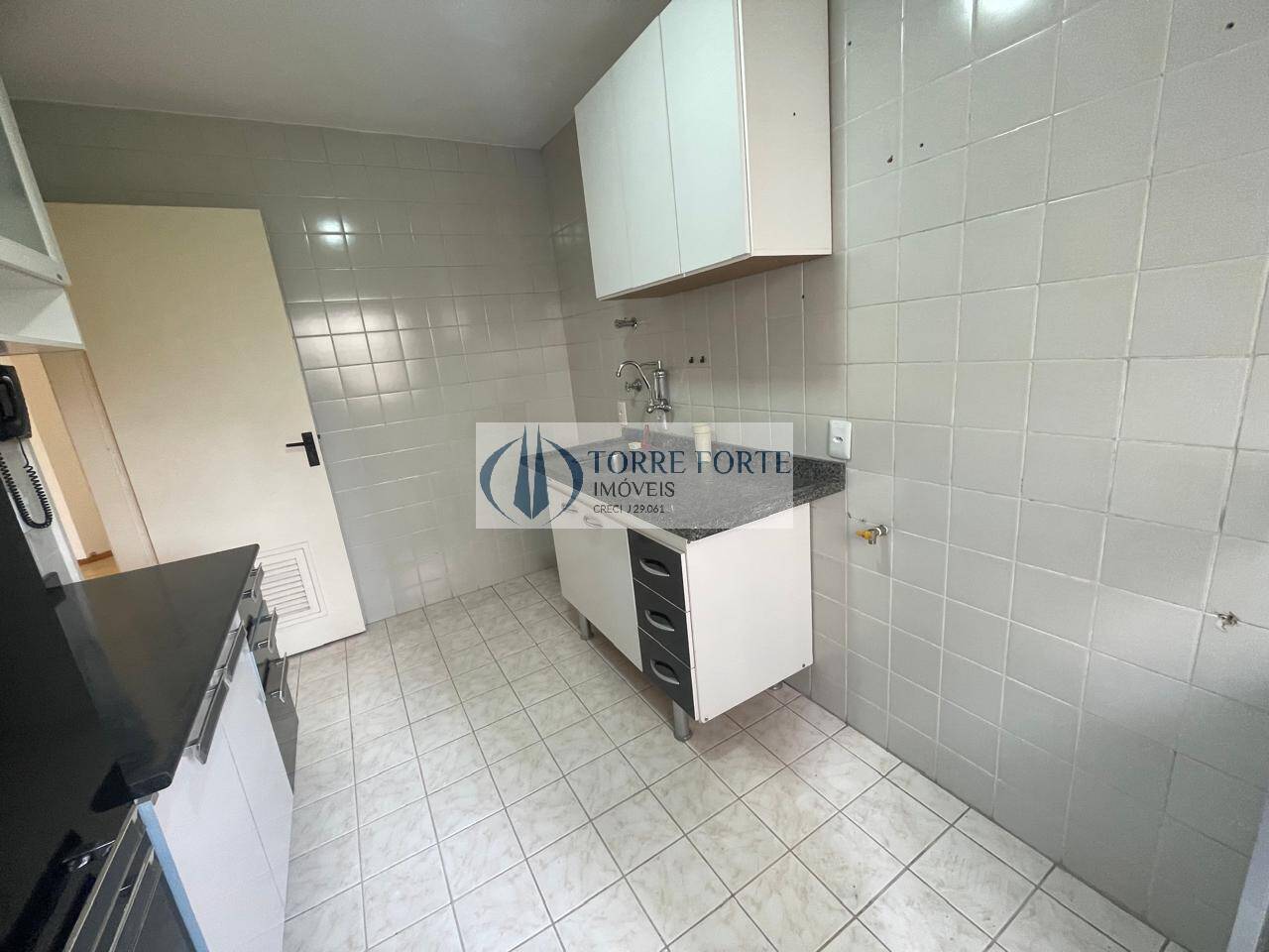 Apartamento à venda com 2 quartos, 56m² - Foto 19