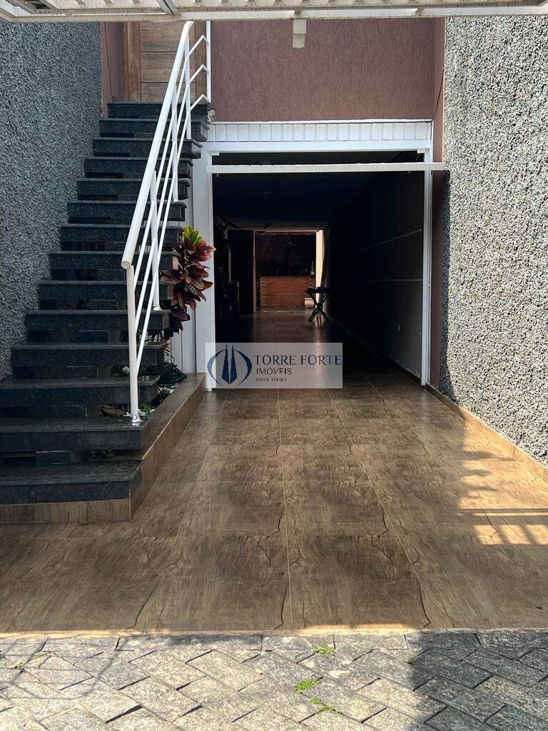 Casa, 3 quartos, 220 m² - Foto 23