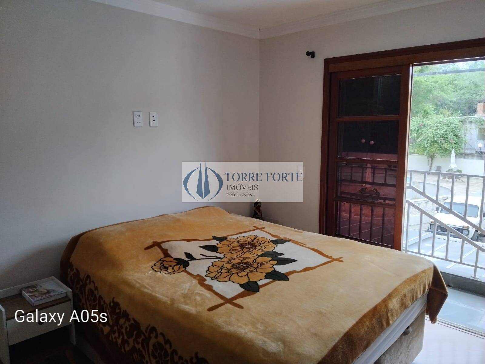Casa à venda com 3 quartos, 180m² - Foto 8