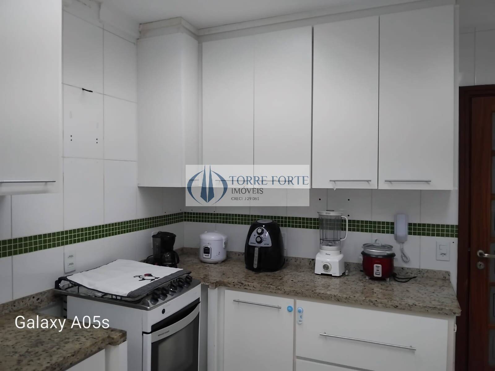 Casa à venda com 3 quartos, 180m² - Foto 6