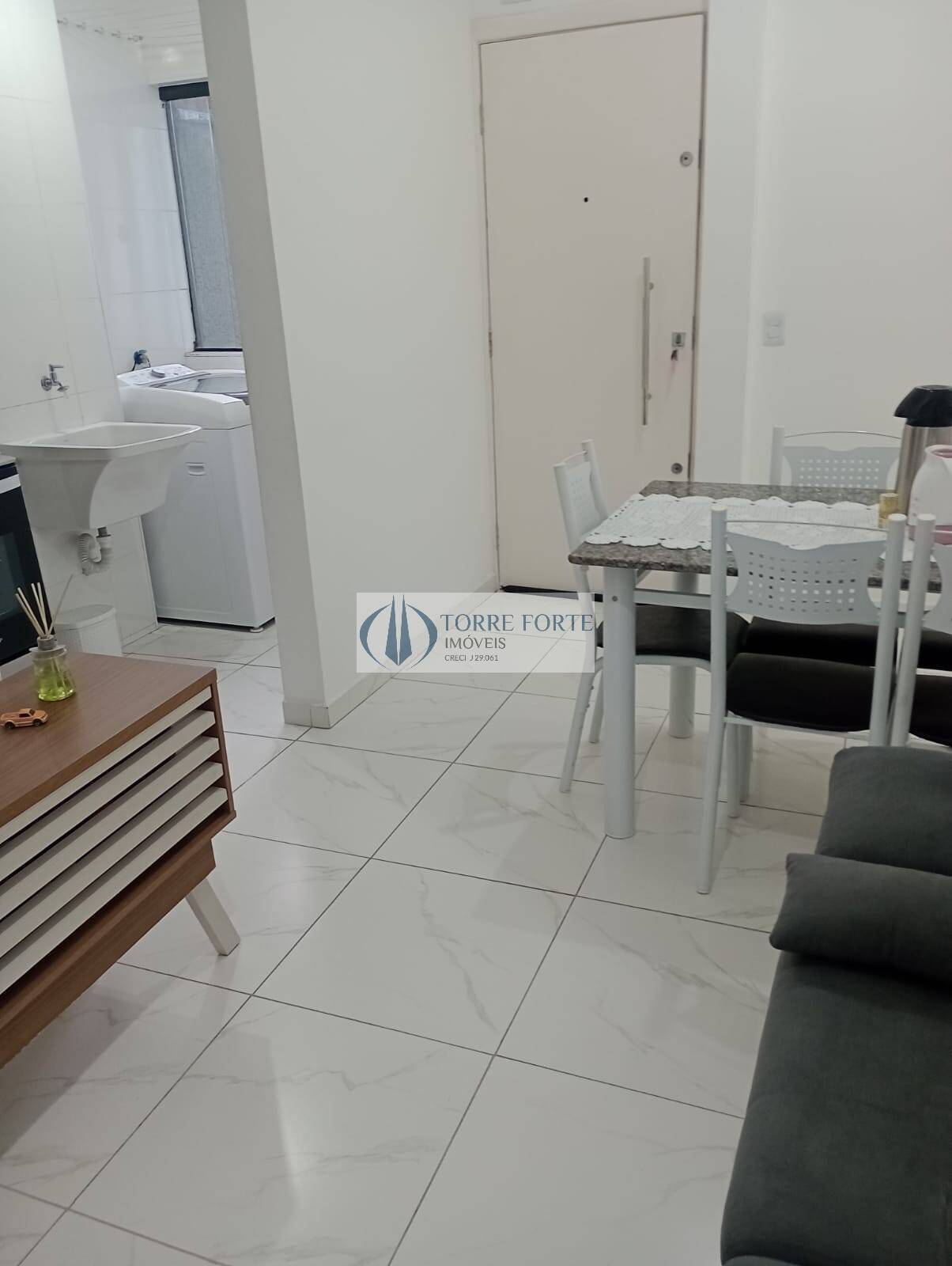 Apartamento à venda com 2 quartos, 43m² - Foto 4