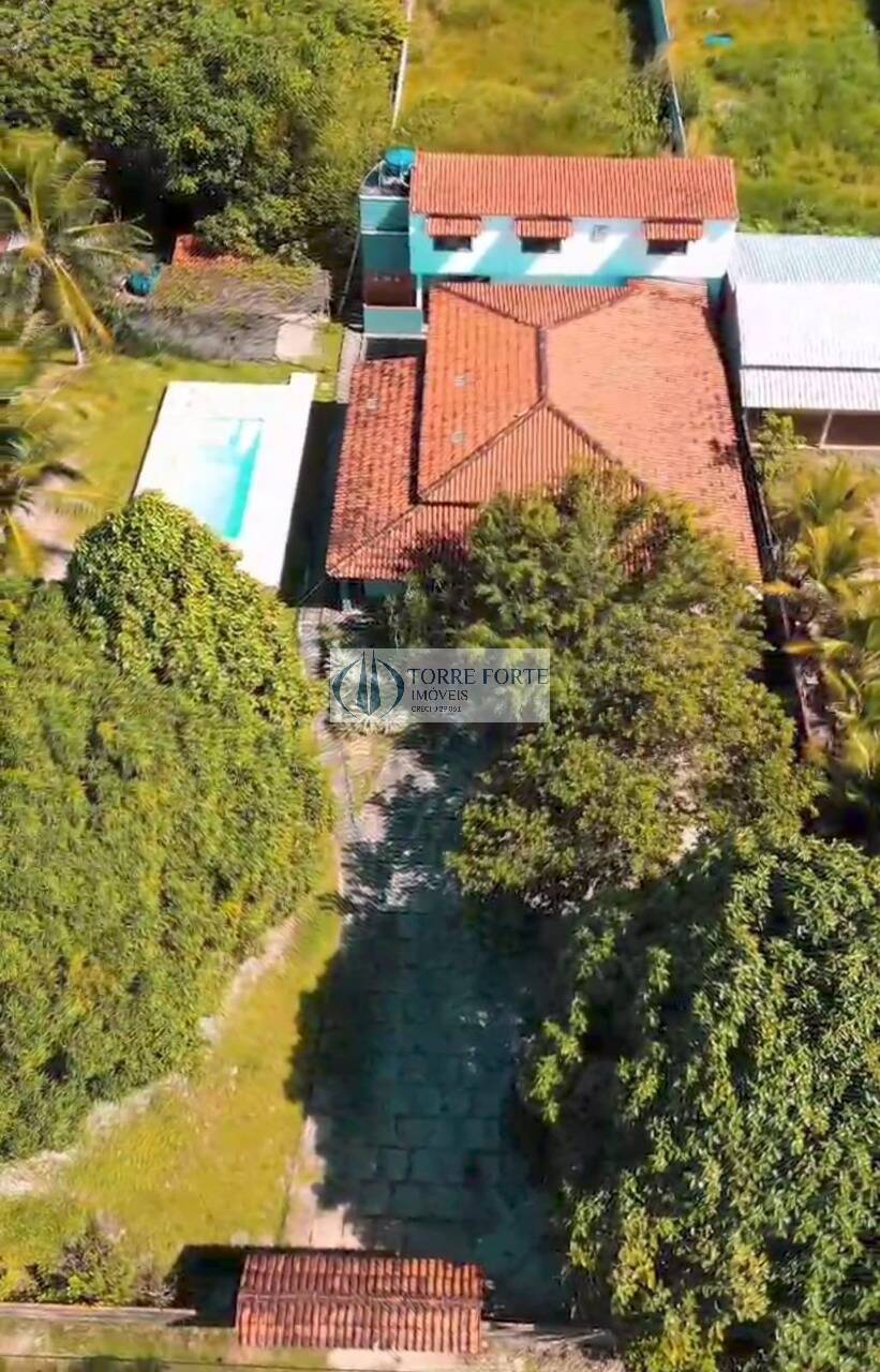Casa à venda com 6 quartos, 1200m² - Foto 3