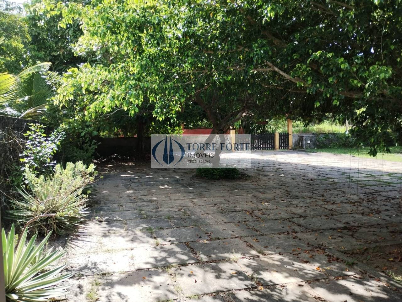 Casa à venda com 6 quartos, 1200m² - Foto 10