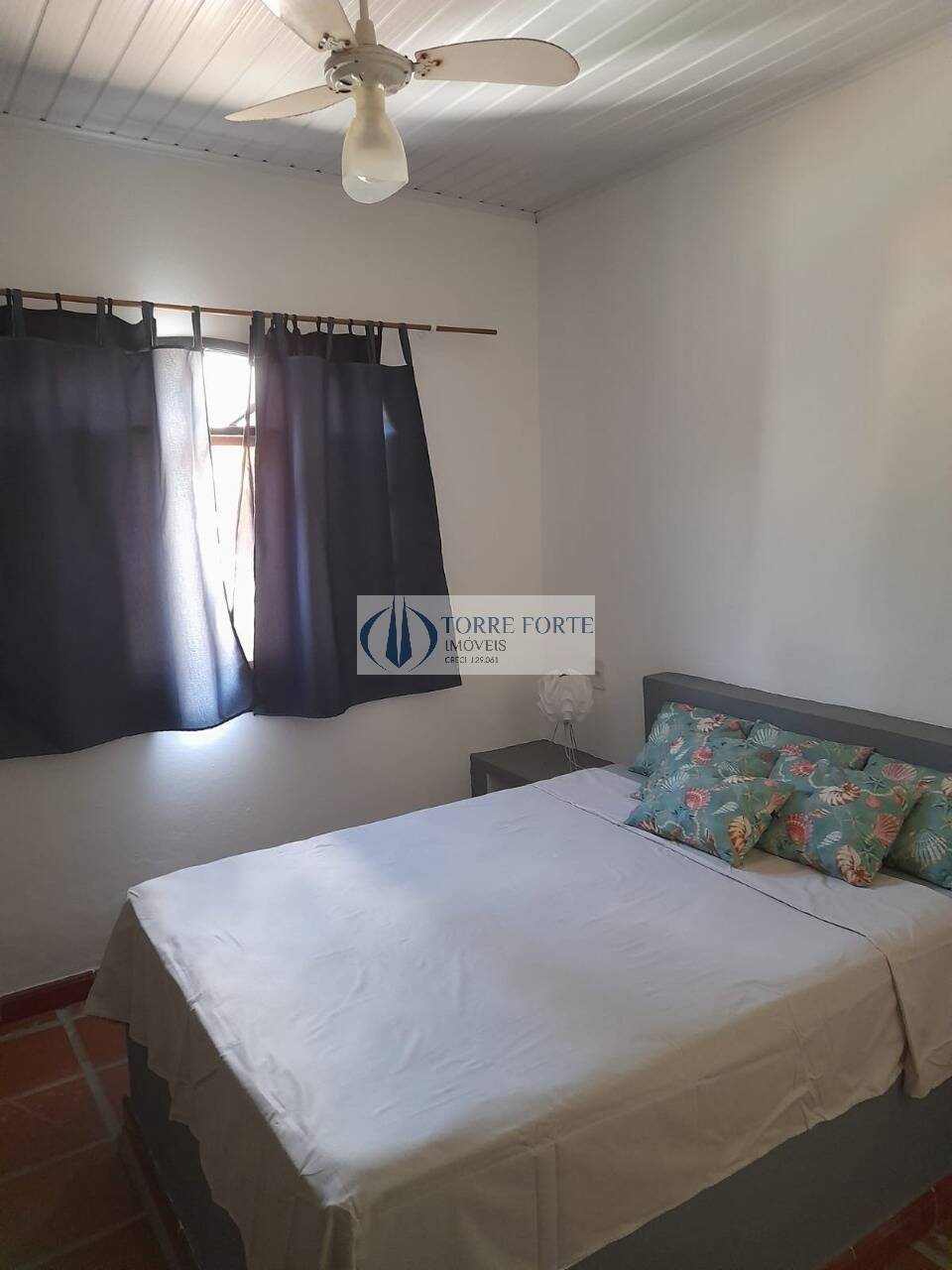 Casa à venda com 6 quartos, 1200m² - Foto 18