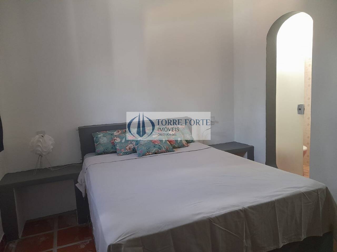 Casa à venda com 6 quartos, 1200m² - Foto 30