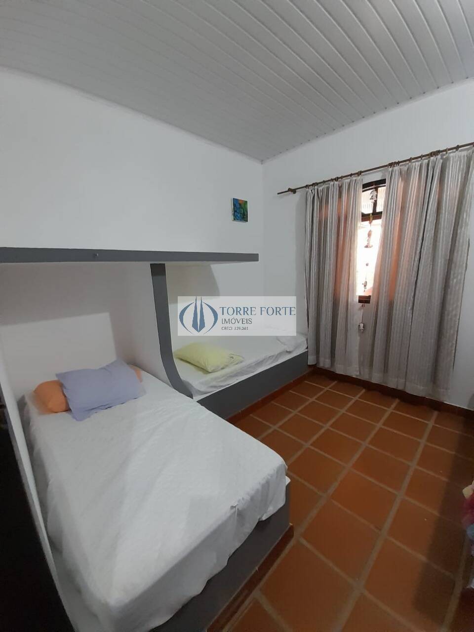 Casa à venda com 6 quartos, 1200m² - Foto 31