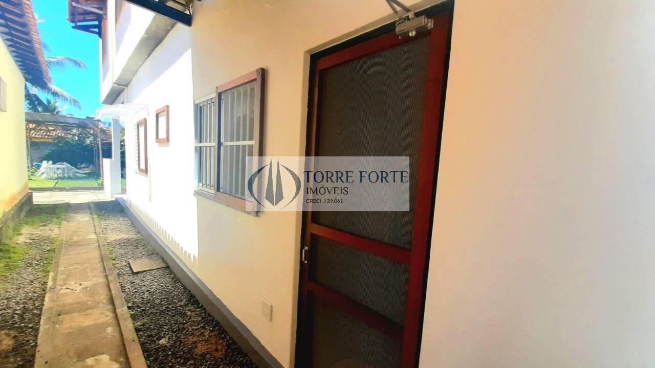 Casa à venda com 6 quartos, 1200m² - Foto 42
