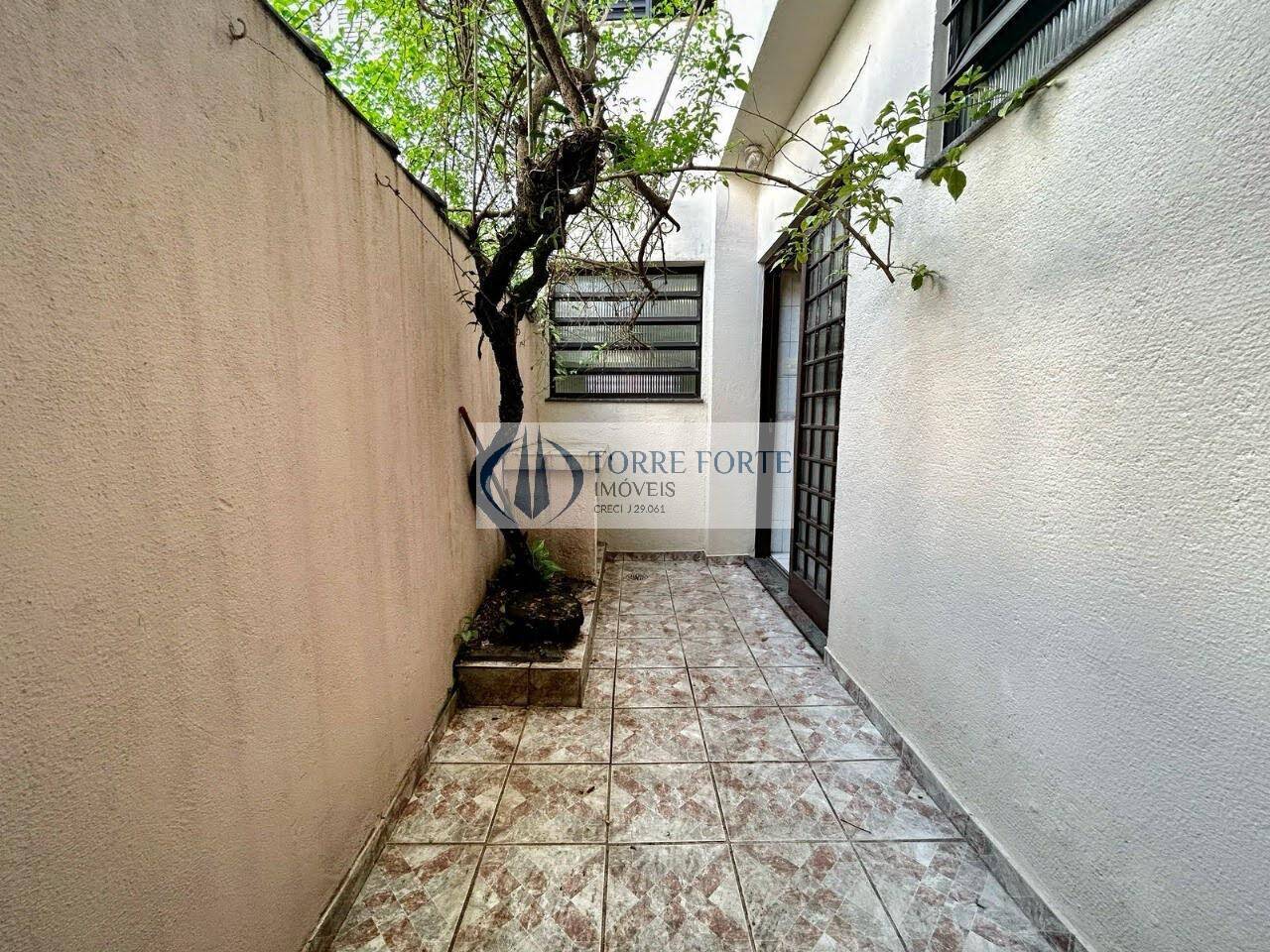 Sobrado à venda com 3 quartos, 70m² - Foto 4
