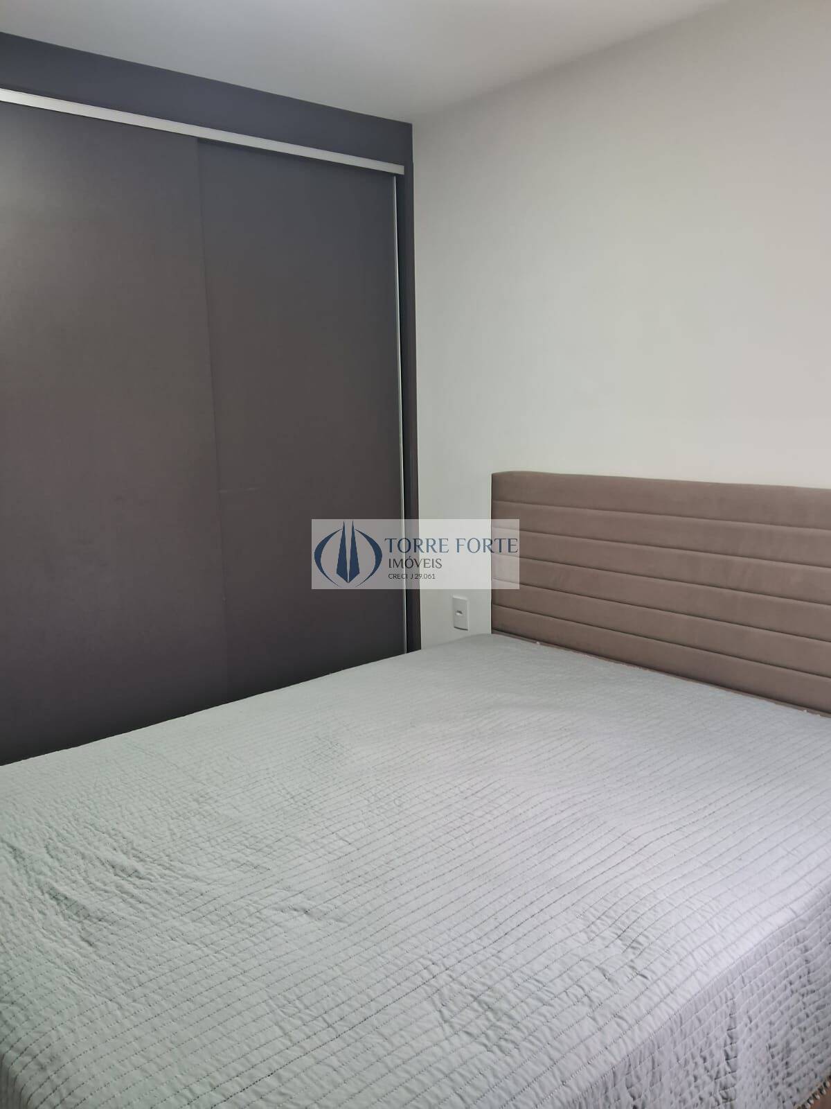 Apartamento à venda com 2 quartos, 66m² - Foto 13