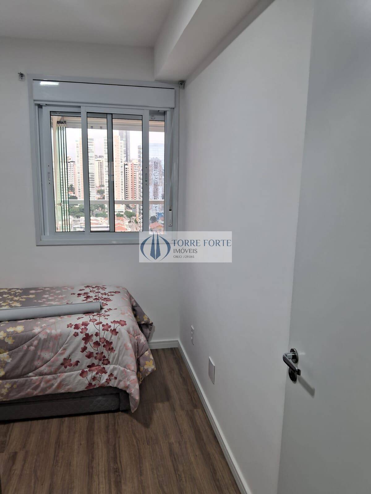 Apartamento à venda com 2 quartos, 66m² - Foto 17