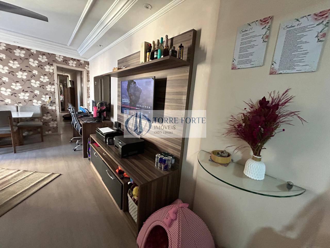 Apartamento à venda com 3 quartos, 68m² - Foto 1